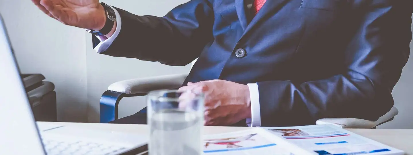 How to hire outside experts to help your startup?