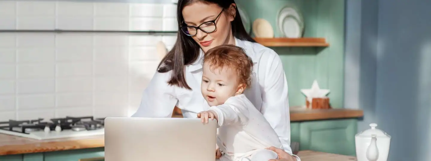 10 Tips On How To Create a Parental Leave Policy For Your Organization