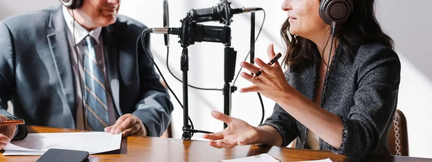 15 Best Business Podcasts For Professionals