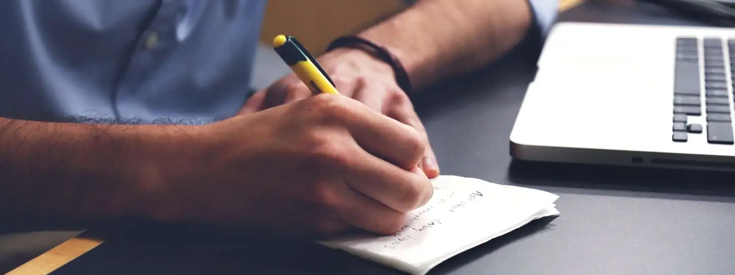 Tame the chaos with good note taking skills. [4 TIPS]